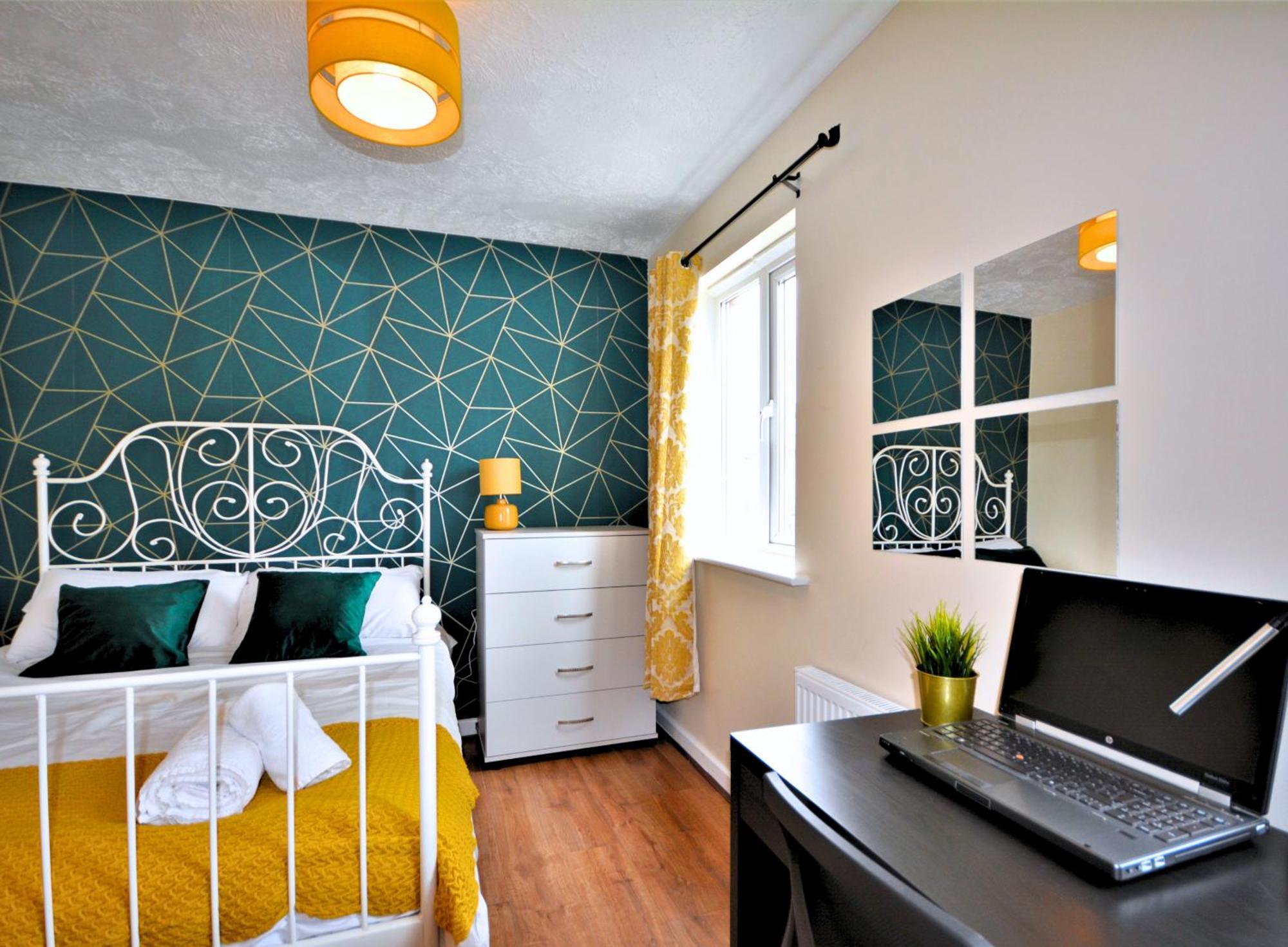 Manchester Townhouse By Bevolve - 4 Bedrooms - Free Parking 外观 照片